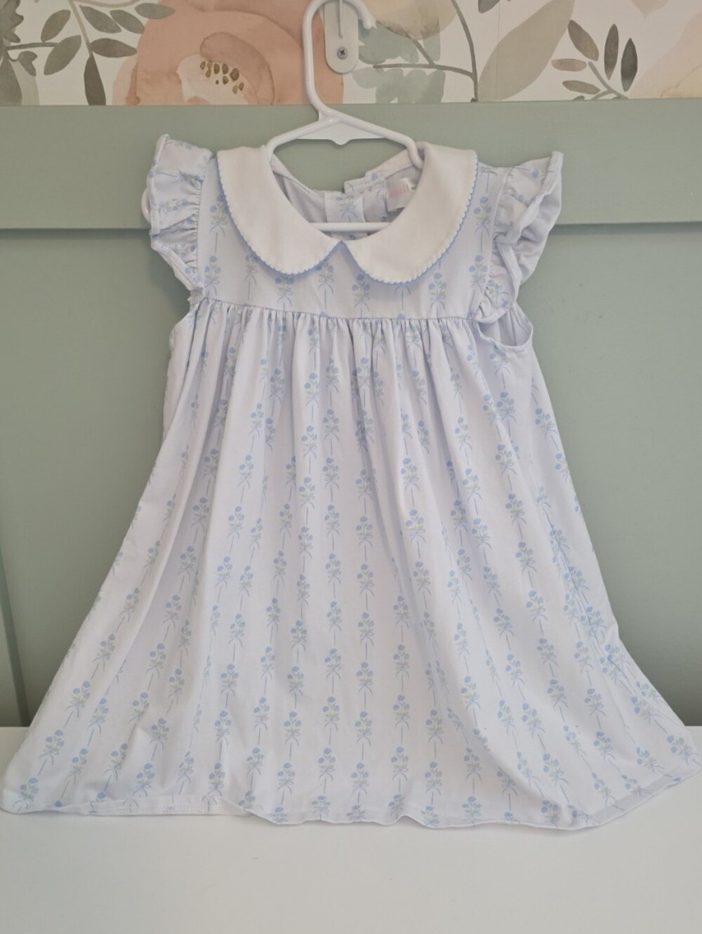 Cecil And Lou 4t White Dress with Light Blue Floral Print Smocked Brand - Picture 1 of 4